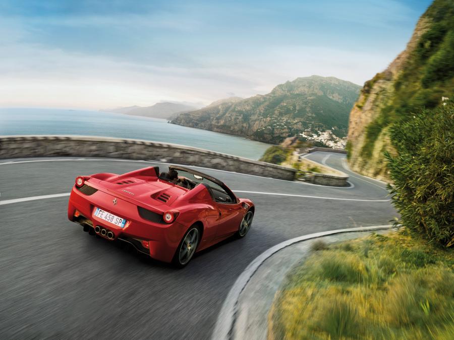  Ferrari 458 Spider 2012 года  (фото 36 из 136)